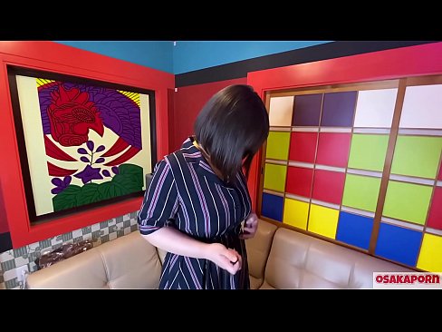 ❤️ جاپاني پياري وڏي سيني سان گڏ جنسي رانديڪن سان مشت زني ڪري ٿي ۽ هڪ orgasm آهي. هوءَ هڪ انٽرويو ۾ پنهنجي ڀوائتي تجربي بابت ڳالهائي ٿي. وڏيون چوڙيون ۽ وارن واري بلت زور سان روئي رهي آهي. اوساڪاپورن ❤ معياري فحش