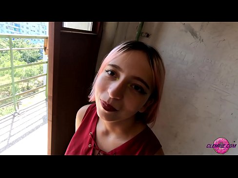 ❤️ شاگرد سينوئل چوسي ٿو هڪ اجنبي کي ٻاهر جي پوئتي ۾ - هن جي منهن تي ❤ معياري فحش